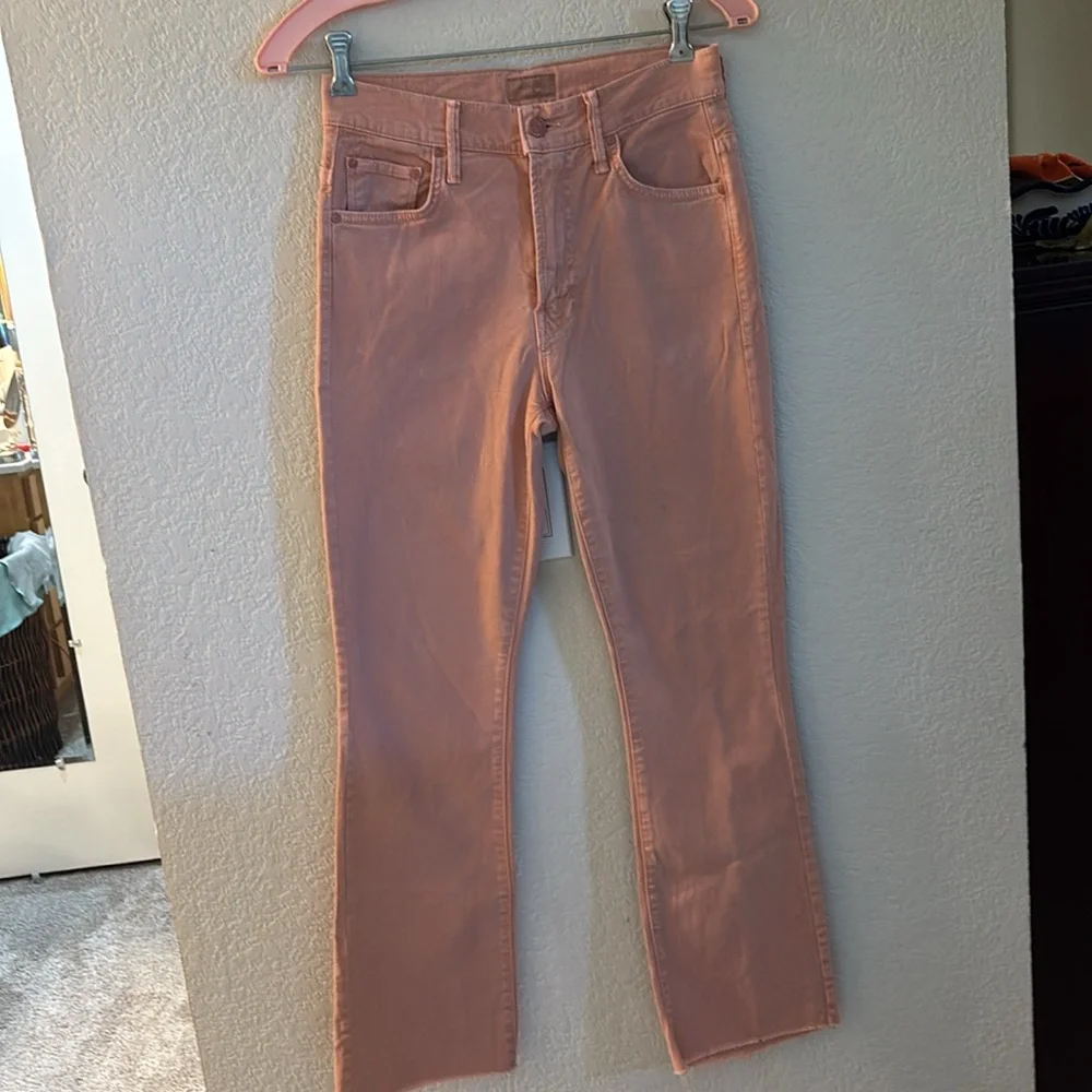 Like new MOTHER the insider ankle fray Jeans in Soft Peach 26 - Picture 3 of 12